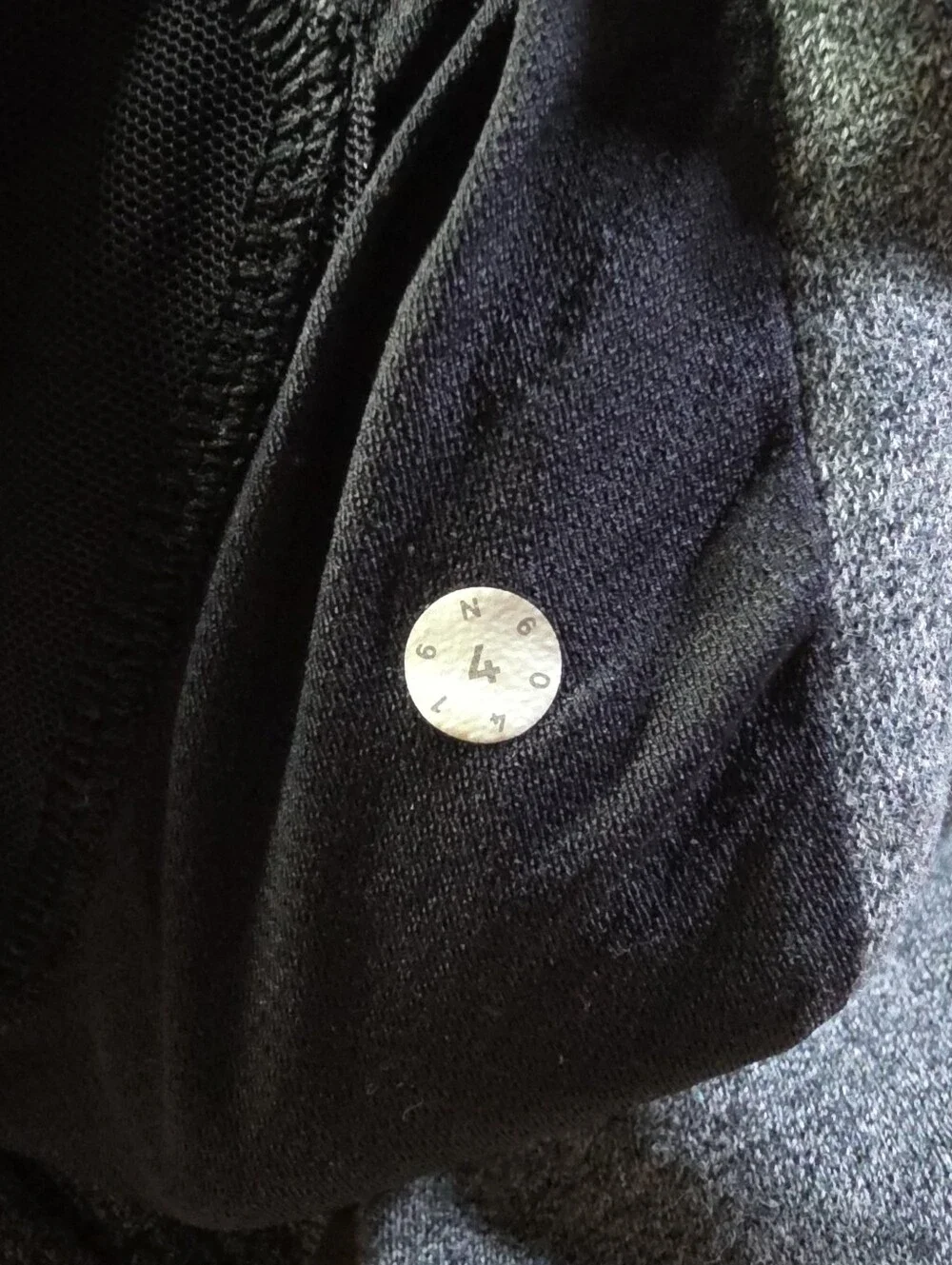 Lululemon Technical Pullover Hoodie Crossover Hood Gray Size 4 Athleisure